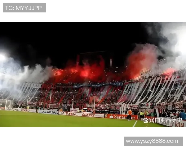 右手残疾依然耀眼足球场的传奇人物他的不屈精神激励了无数球迷