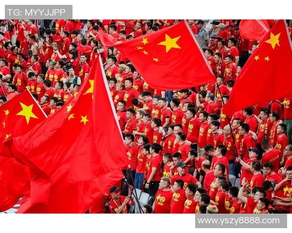 足球明星赛后脱球衣引热议激情瞬间成为焦点球迷热情高涨